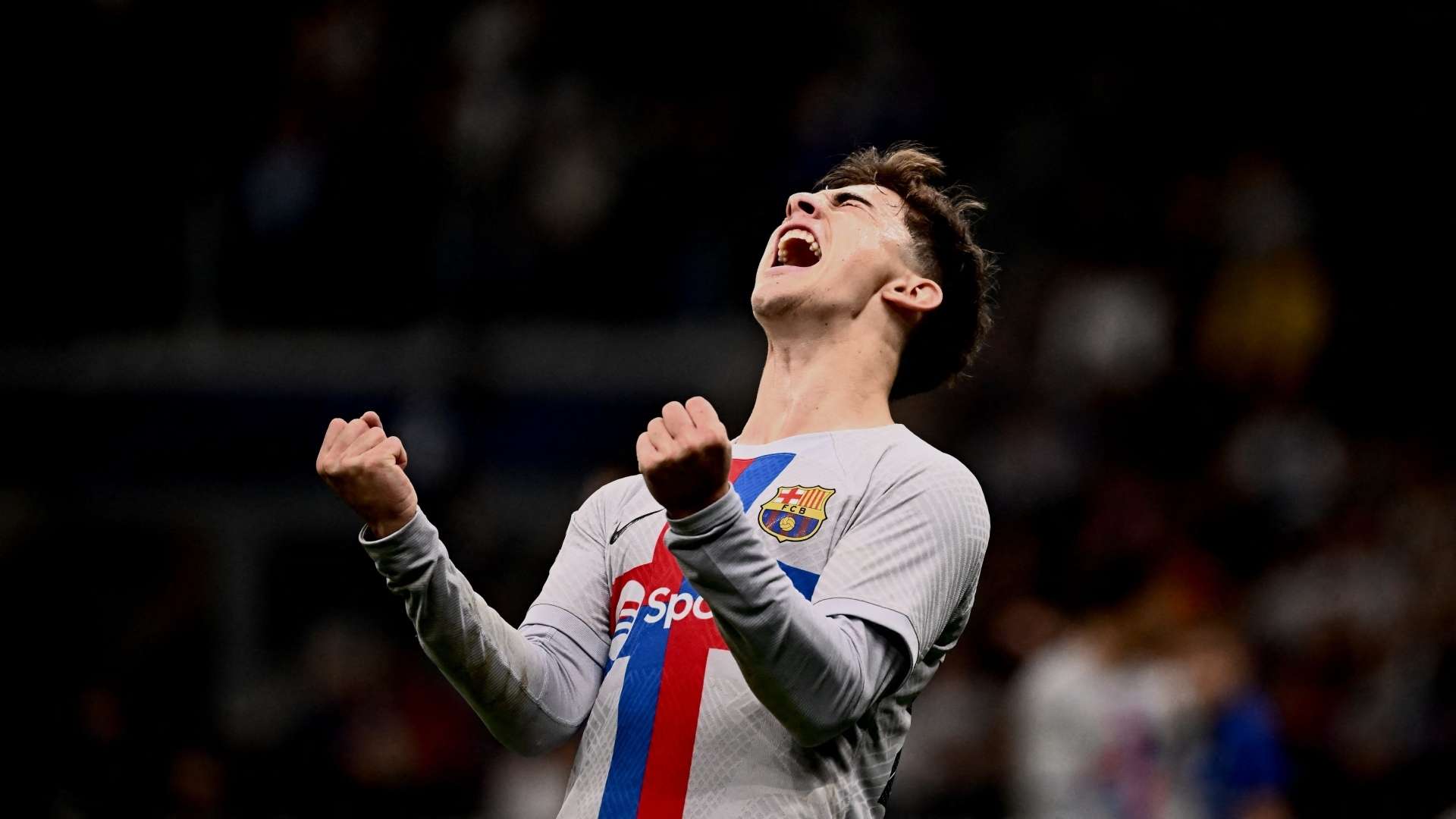 卡戴珊转发卢卡-东契奇的欢迎图片写道：有人知道他什么时候会打球吗？我想见他！.